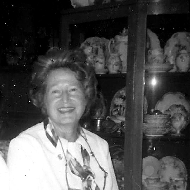 Black-and-white portrait of Virginia Pope Taylor